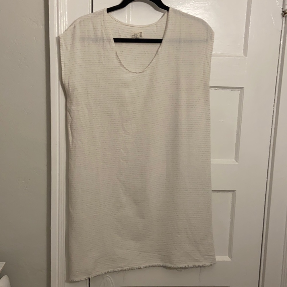 Urban Renewal White Textured Tunic